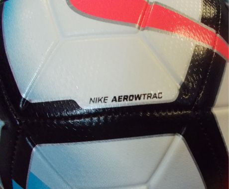 Мяч футбольный Nike Strike (размер 5)