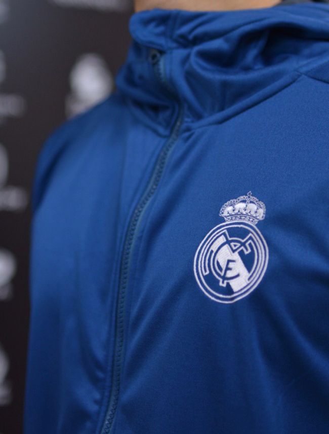 Олимпийка ФК Реал Мадрид с капюшоном (распродажа)