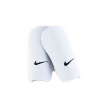 Щитки футбольные Nike J Guard-CESP2162-100