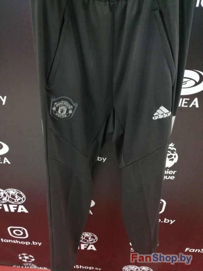 Тренировочный костюм ФК Манчестер Юнайтед черный (распродажа)