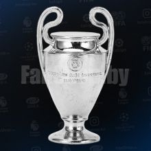 Статуэтка кубка Лиги Чемпионов