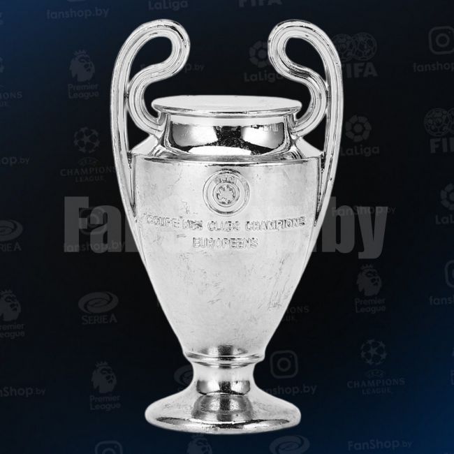 Статуэтка кубка Лиги Чемпионов