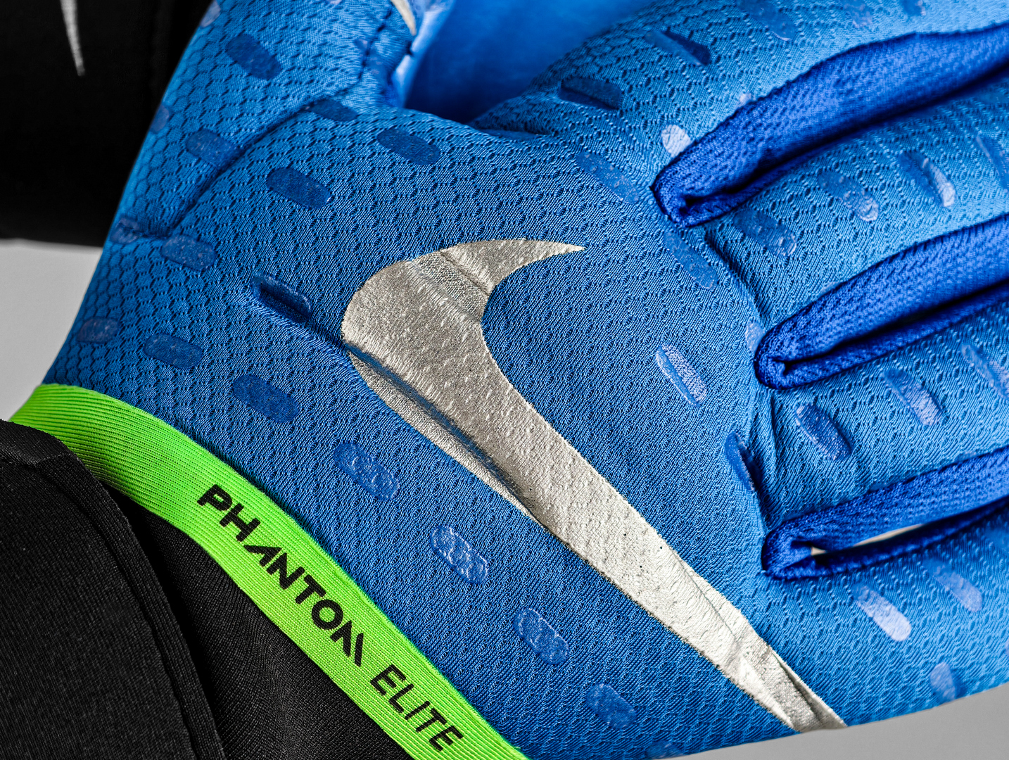 Перчатки вратарские Nike Phantom Elite синие