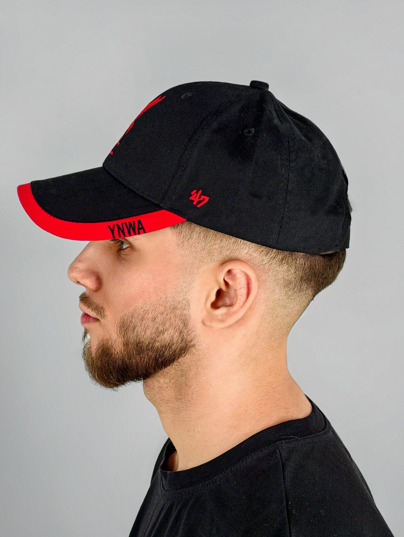 Бейсболка (кепка) ФК Ливерпуль черно-красная