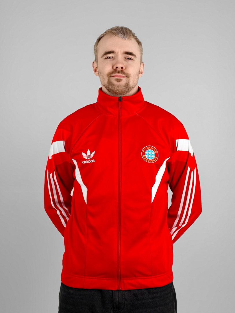 Олимпийка ФК Бавария красная Adidas