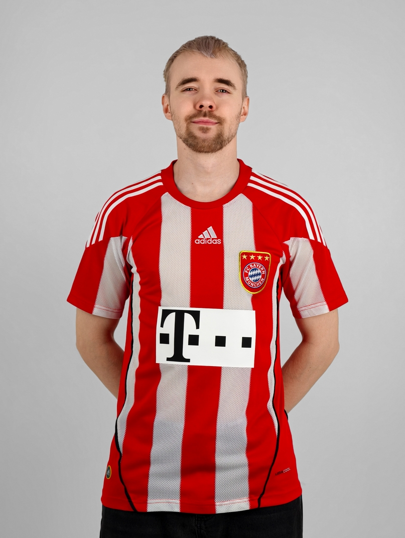 Ретро Бавария майка футбольная 2010-2011