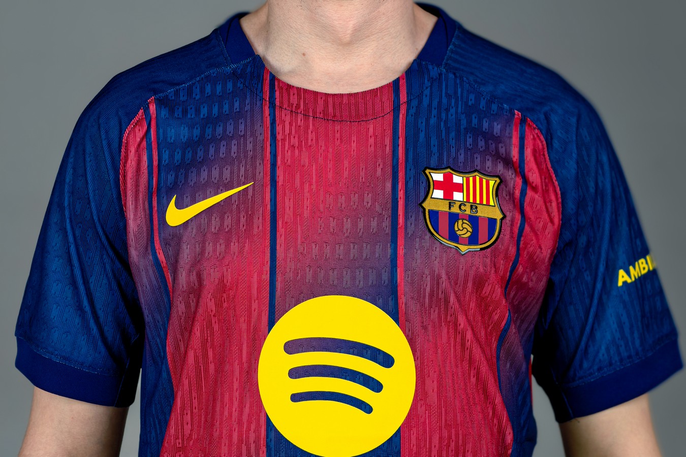 Authentic Барселона 25/26 майка футбольная домашняя