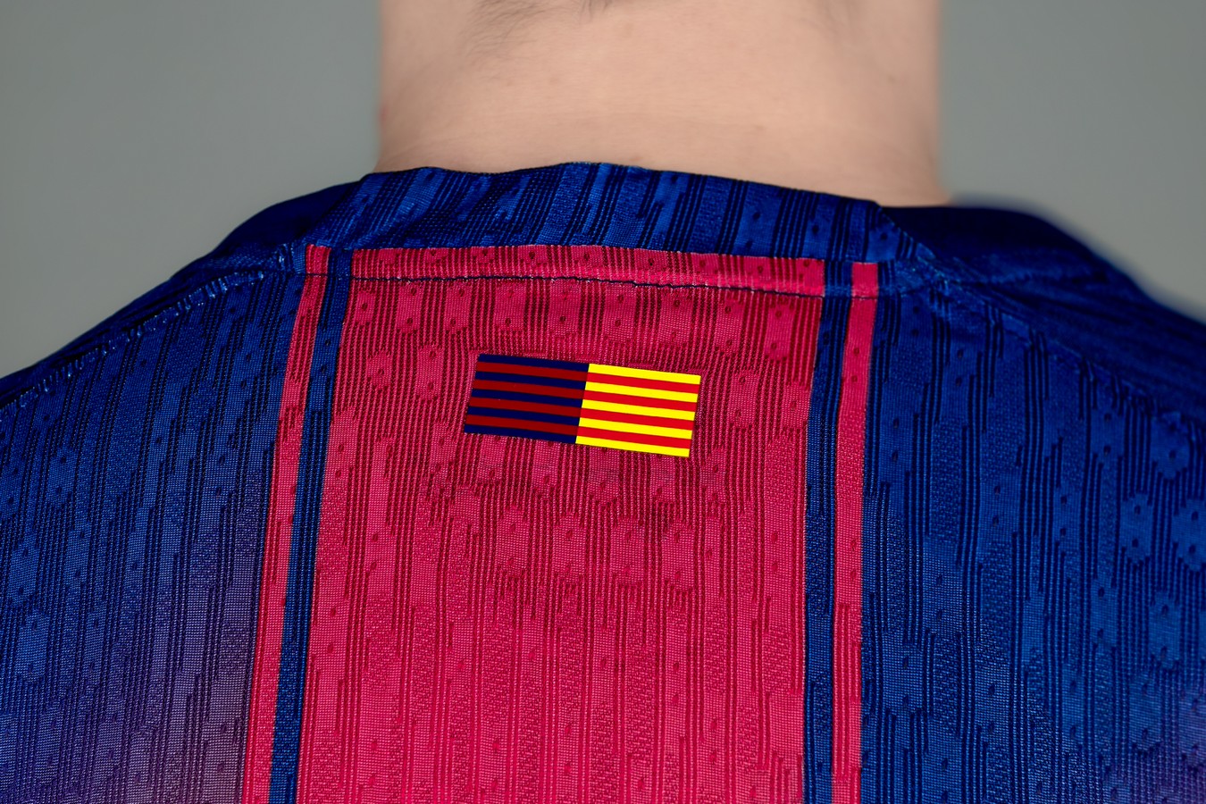 Authentic Барселона 25/26 майка футбольная домашняя