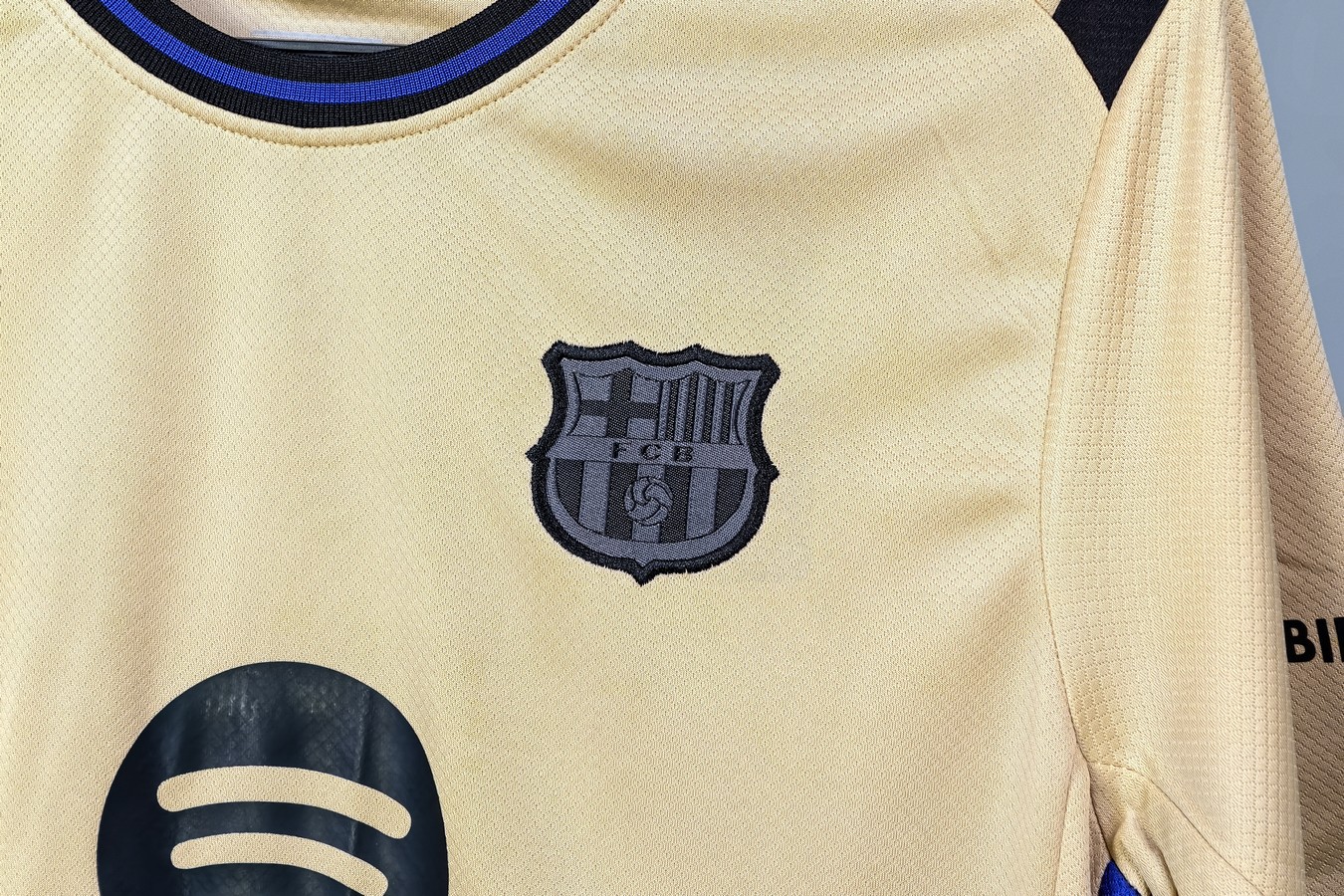 Econom детская Барселона 25/26 футбольная форма гостевая