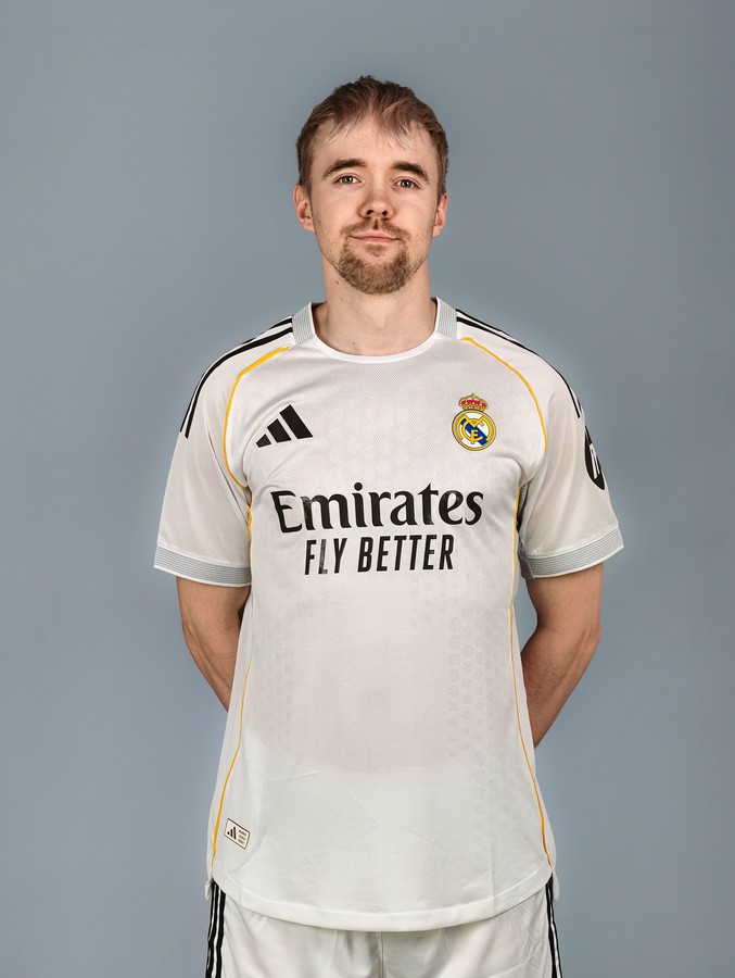 Authentic Реал Мадрид 25/26 майка футбольная домашняя