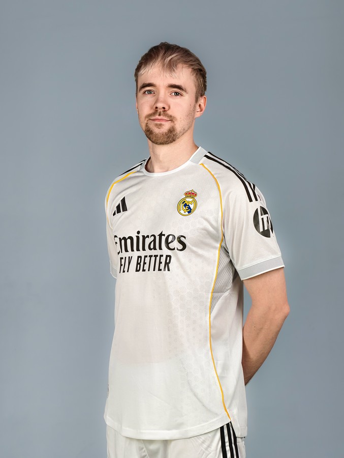 Authentic Реал Мадрид 25/26 майка футбольная домашняя