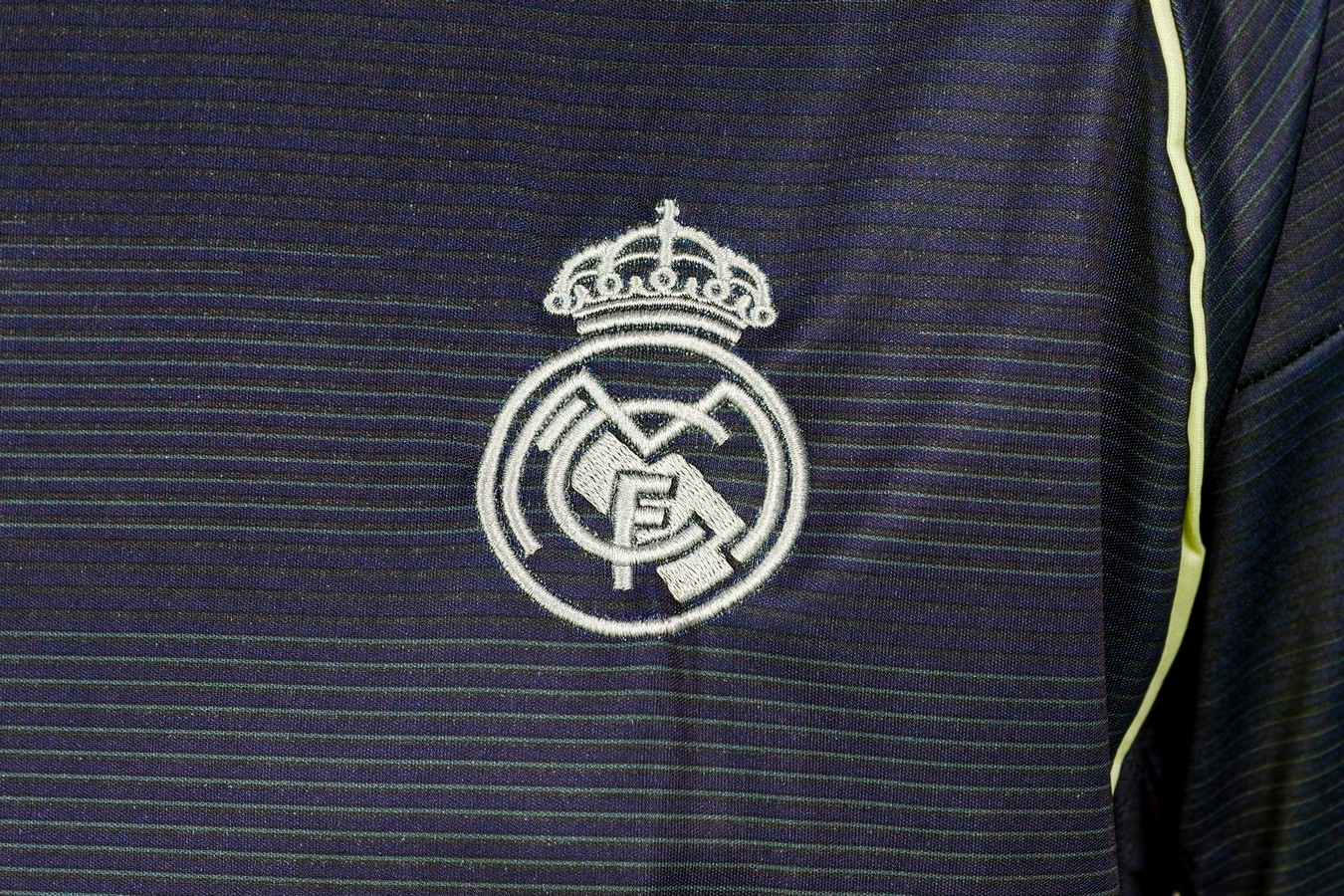 Basic Реал Мадрид 25/26 форма футбольная гостевая