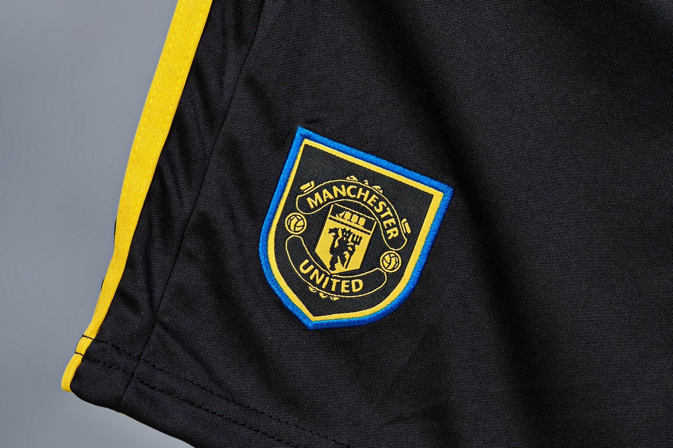 Basic детская Манчестер Юнайтед 25/26 футбольная форма резервная