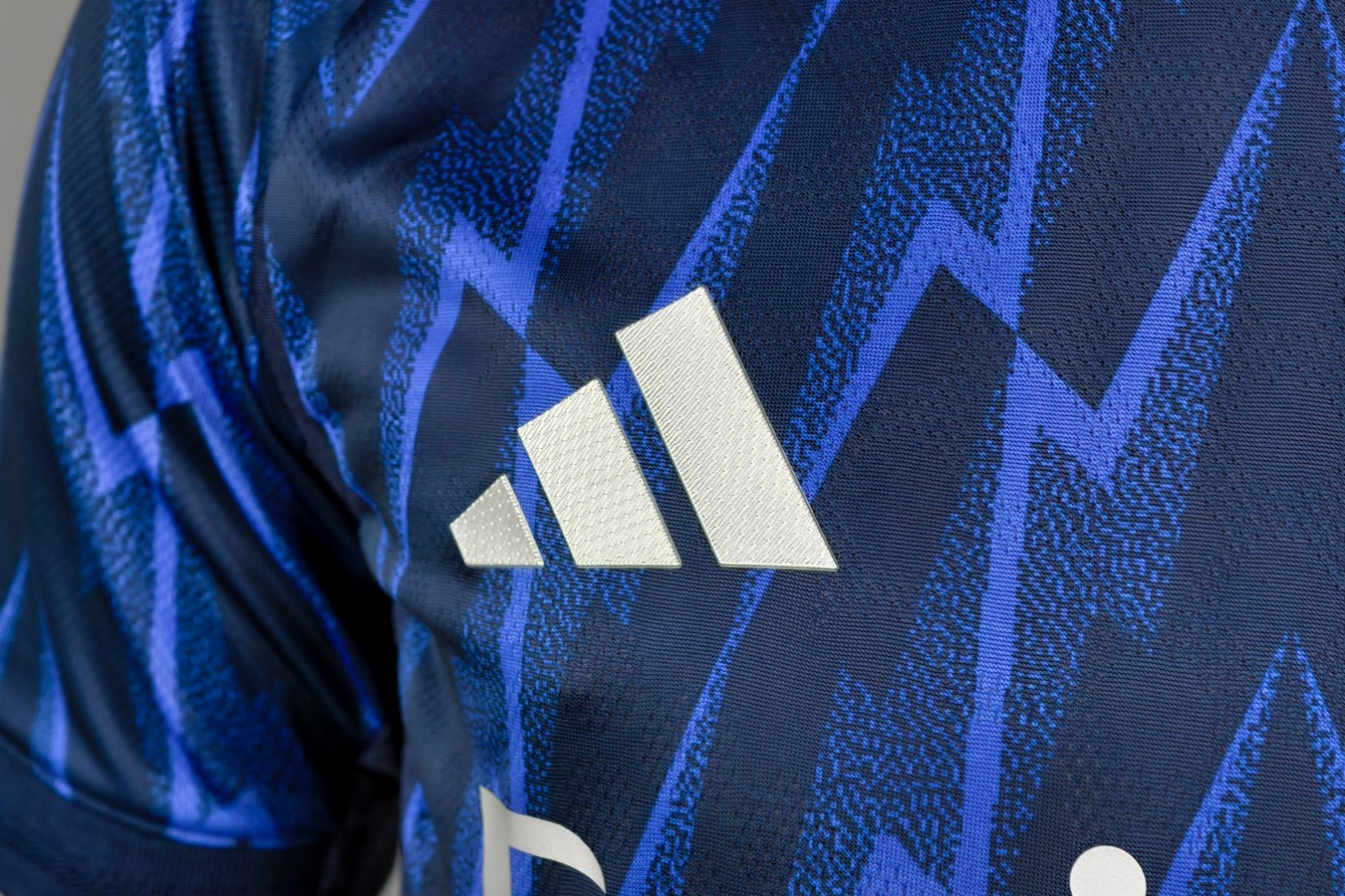 Authentic Арсенал 25/26 майка футбольная гостевая