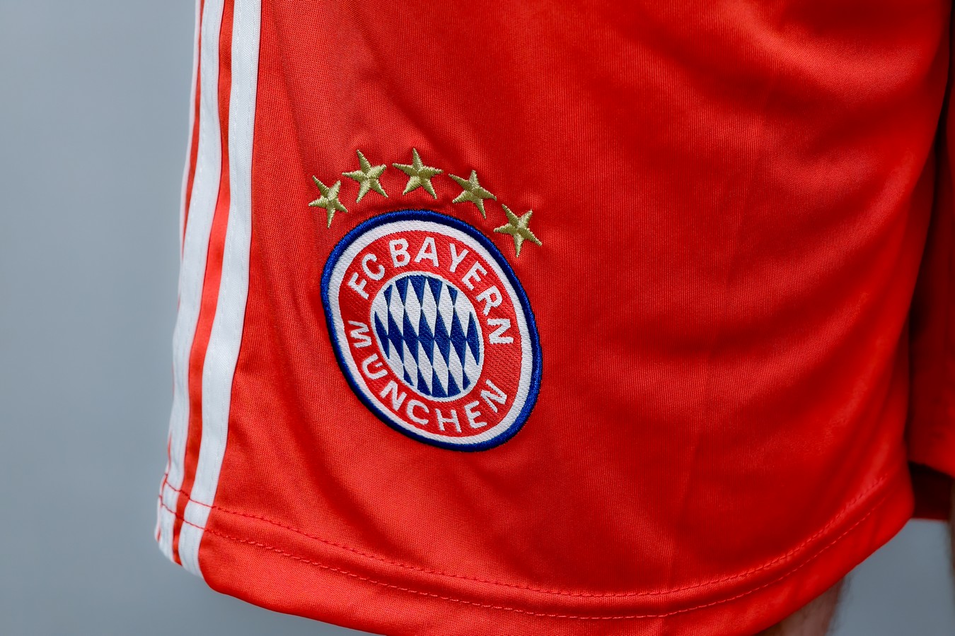 Basic Бавария 25/26 форма футбольная домашняя