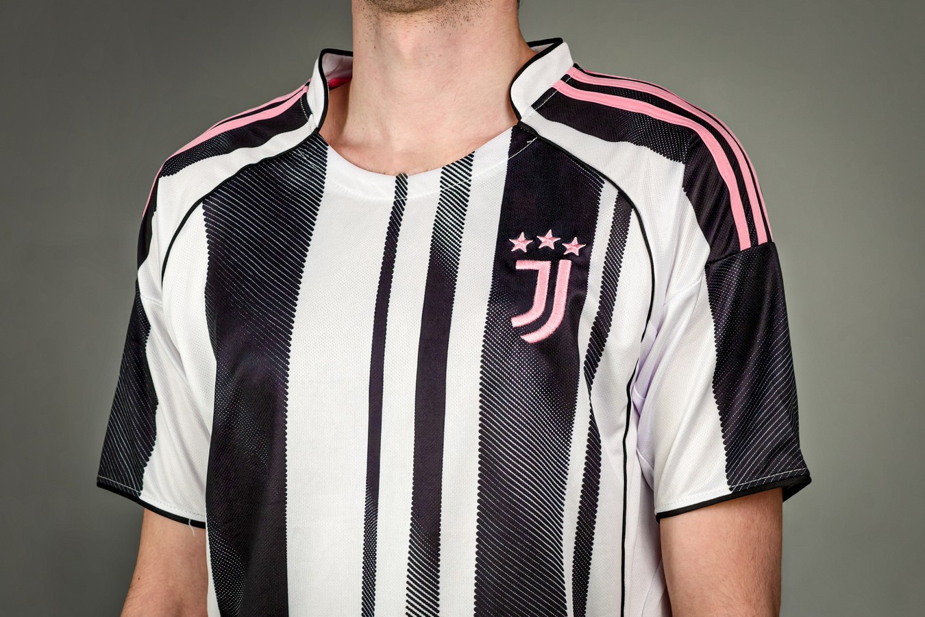Econom Ювентус 25/26 форма футбольная домашняя