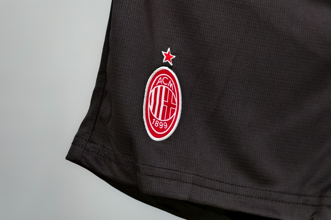 Econom детская Милан 25/26 футбольная форма домашняя