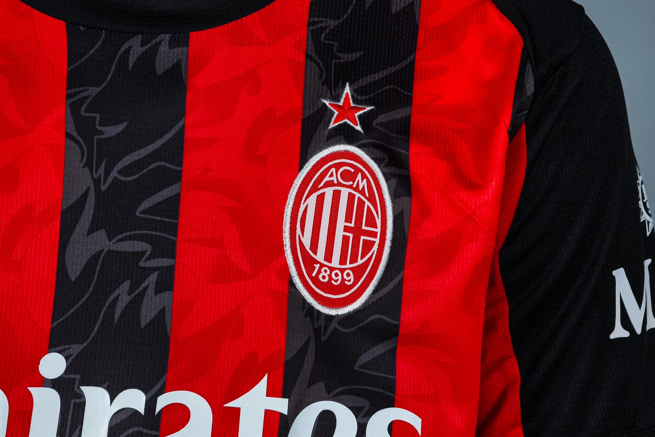 Basic Милан 25/26 форма футбольная домашняя